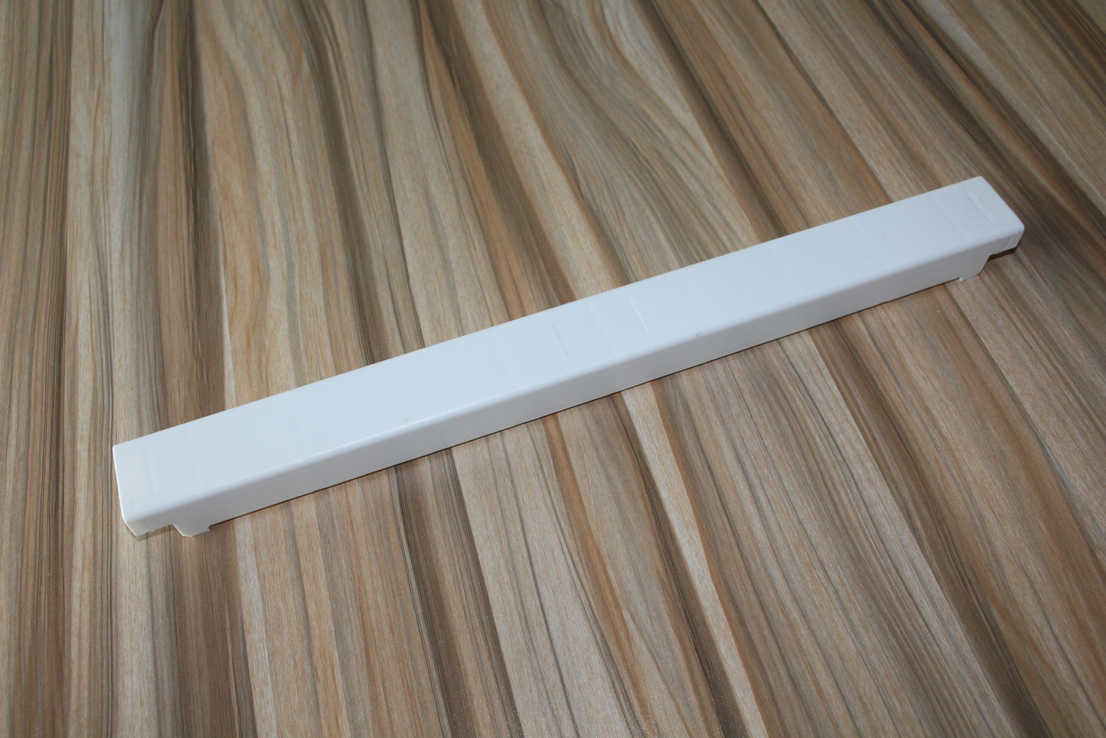 Painel em branco de pl&aacute;stico sem ferramentas mont&aacute;vel em rack de 19 polegadas
